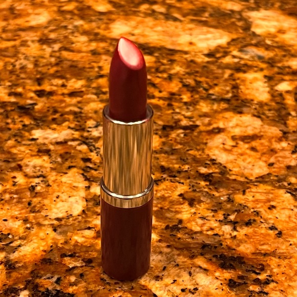 Clinique Makeup and Skin Care Bundle - Picture 5 of 9